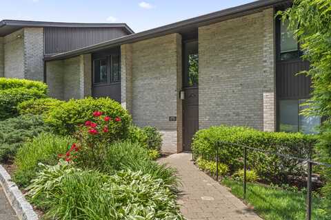 245 Hamilton Avenue, Stamford, CT 06902