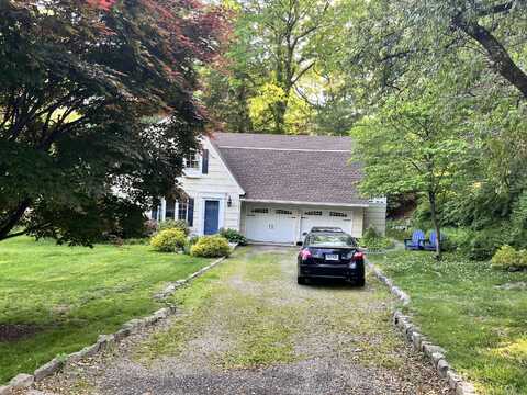 141 Sun Dance Road, Stamford, CT 06905