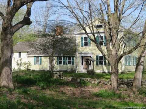 21 Page Road, Pomfret, CT 06259