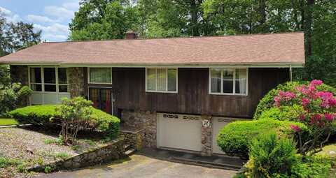 16 Bishop Drive, Manchester, CT 06042