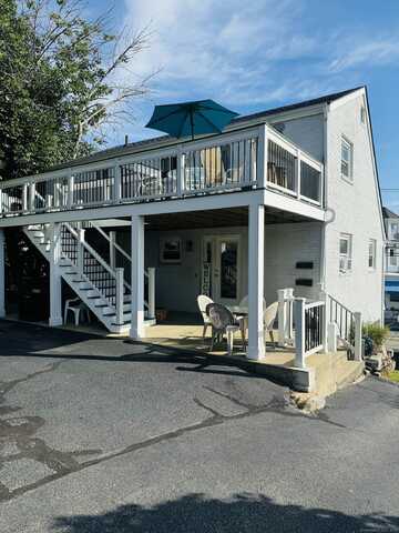 249 Pequot Avenue, New London, CT 06320