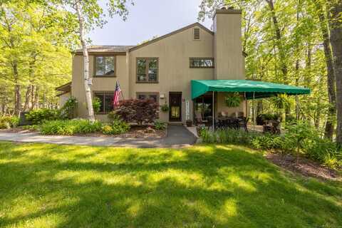 8 Cottonwood Drive, Avon, CT 06001