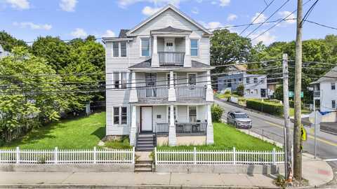 1105 North Main Street, Waterbury, CT 06704