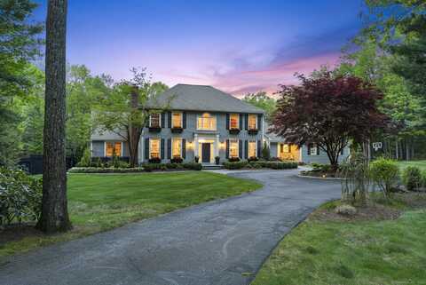 16 Whitehall Place, Farmington, CT 06032