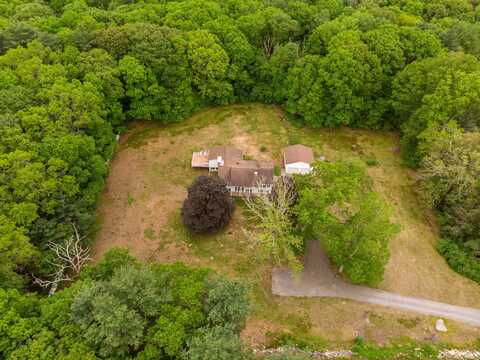 29 Ralph Street, Plainfield, CT 06354