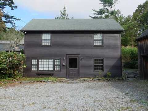 82 River Road, Essex, CT 06426