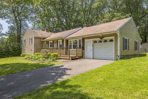 15 Kings Highway, North Haven, CT 06473