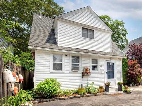 41 Botsford Avenue, Milford, CT 06460