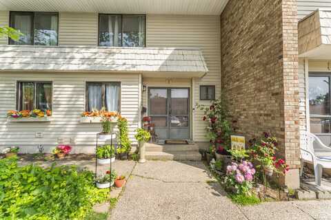 6 Mountain Laurel Court, Cromwell, CT 06416
