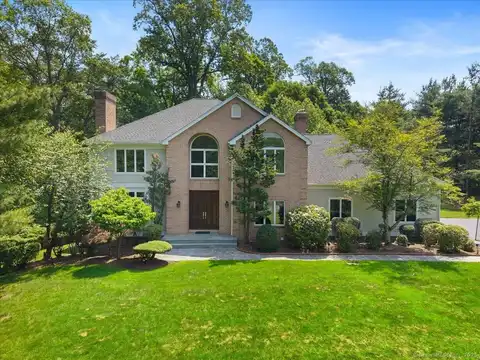1 Mountaincrest Drive, Cheshire, CT 06410