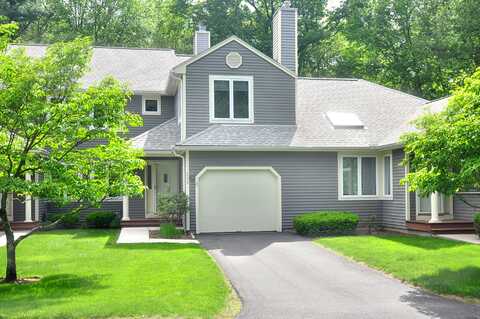 202 Castlewood Drive, Bloomfield, CT 06002