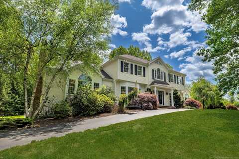 20 Pheasant Lane, Easton, CT 06612