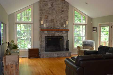 52 Grumman Avenue, Wilton, CT 06897