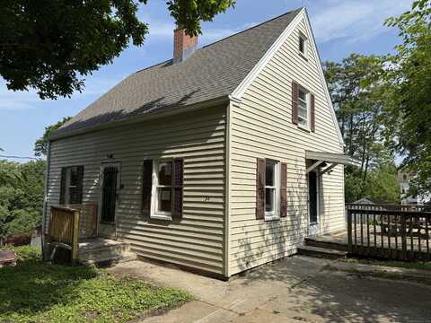 34 Buckingham Avenue, Norwich, CT 06360