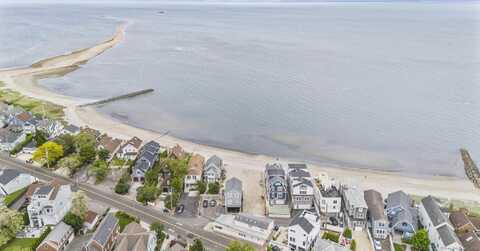 1003 & 1009 Fairfield Beach Road, Fairfield, CT 06824