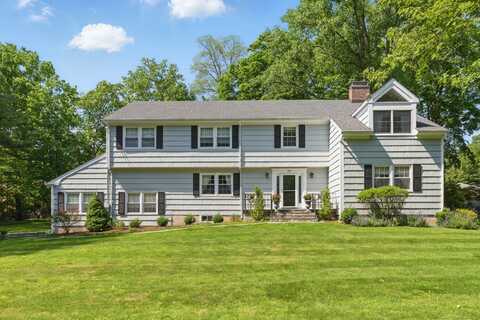 20 Winding Brook Lane, Stamford, CT 06902