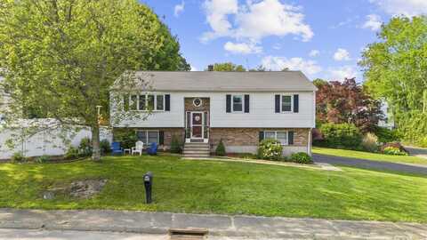 8 Hidden Pond Road, Waterbury, CT 06704
