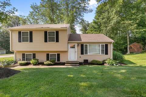 2 Sunwoods Circle, Hamden, CT 06518