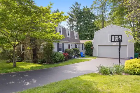 2 Latimer Court, Waterford, CT 06385