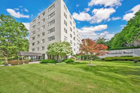 887 Farmington Avenue, West Hartford, CT 06119