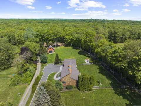575 Long Hill Road, Guilford, CT 06437