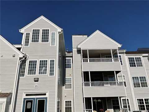 15 Forest Glen Circle, Middletown, CT 06457