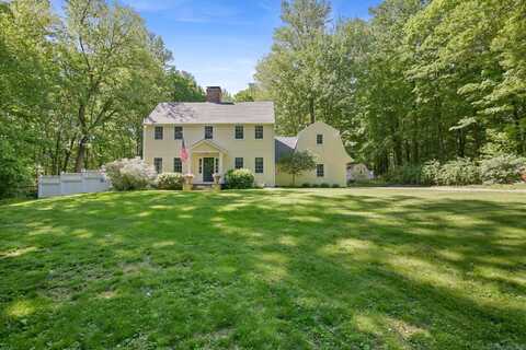 11 Ledgewood Road, Redding, CT 06896
