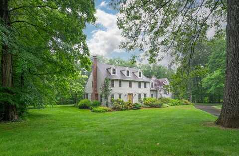 18 Hunters Ridge Road, Southbury, CT 06488