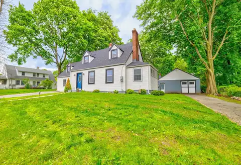 8 Wild Rose Place, Waterford, CT 06385