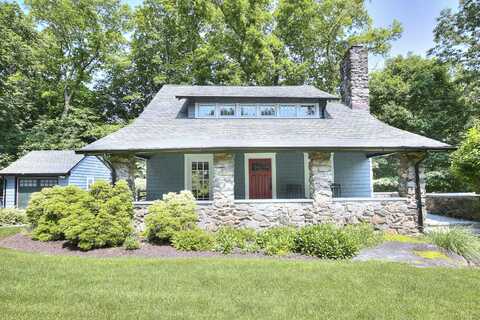 8 Rebel Lane, Darien, CT 06820