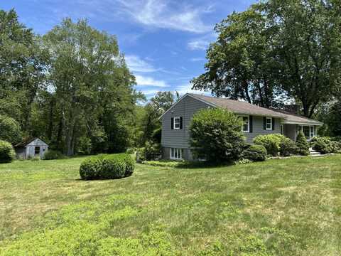 18 Great Meadow Road, Redding, CT 06896