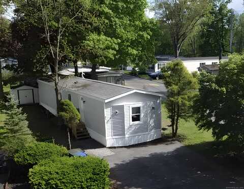 45 Twin Oaks Lane, Danbury, CT 06810