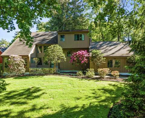 996 Stillwater Road, Stamford, CT 06902