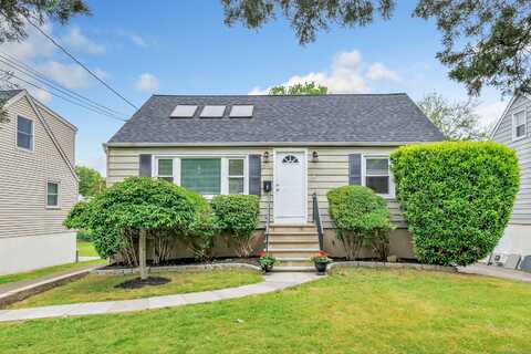 5 Wildmere Lane, Norwalk, CT 06851