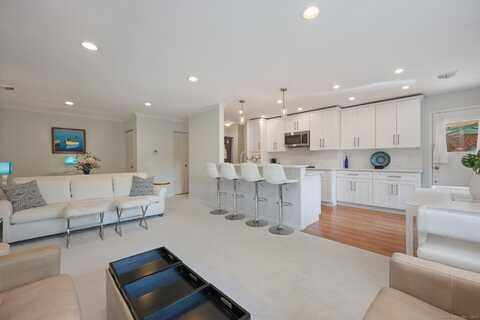 195 Southport Woods Drive, Fairfield, CT 06890