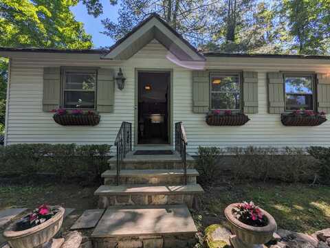 3 Wild Rose Lane, Darien, CT 06820