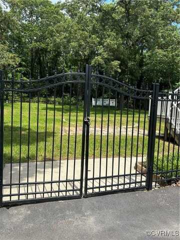 13308 Bermuda Place Drive, Chester, VA 23836