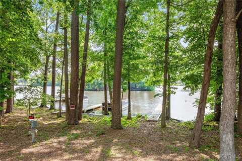 318 Water Pointe Lane, Midlothian, VA 23112