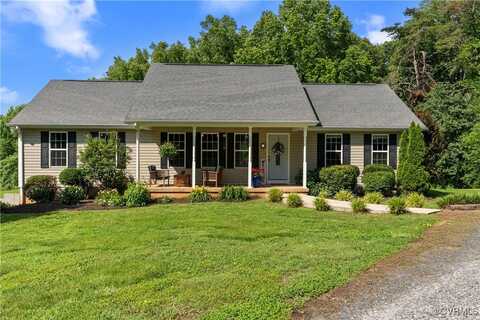 201 School Road, Dillwyn, VA 23936