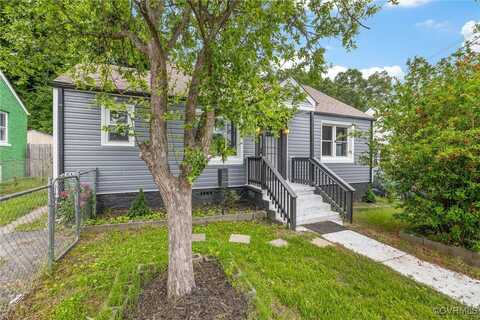 327 S 12th Avenue, Hopewell, VA 23860