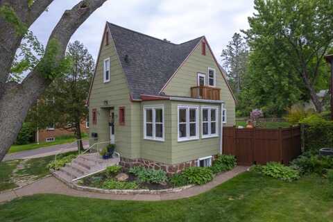 906 STEWART AVENUE, Wausau, WI 54401