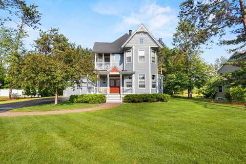 1020 VICTORIAN LANE, Plover, WI 54467