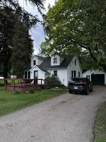 111 W RAILROAD STREET, Bowler, WI 54416