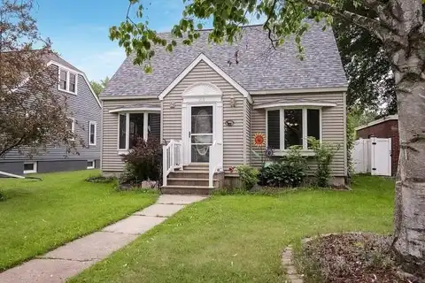 1111 S CEDAR AVENUE, Marshfield, WI 54449