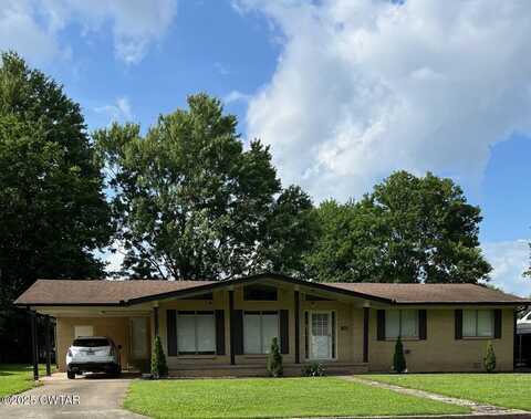 816 Southview Drive, Dyersburg, TN 38024