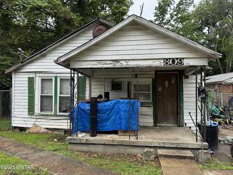 809 McLean Avenue, Dyersburg, TN 38024