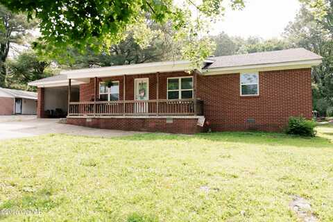 2312 Roellen Newbern Road, Dyersburg, TN 38024