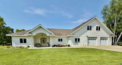 20 Mulberry Ln, Babbitt, MN 55731
