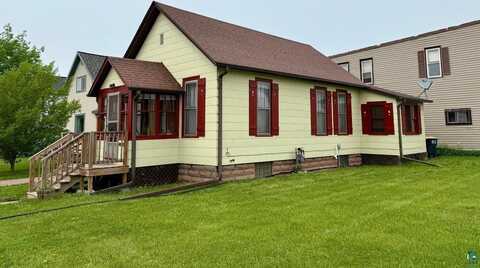 620 Vaughn Ave, Ashland, WI 54806