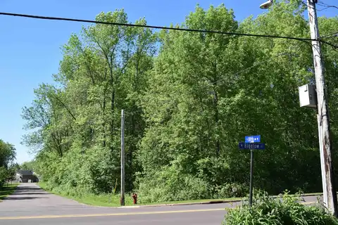 10XX W Bigelow St, Washburn, WI 54891